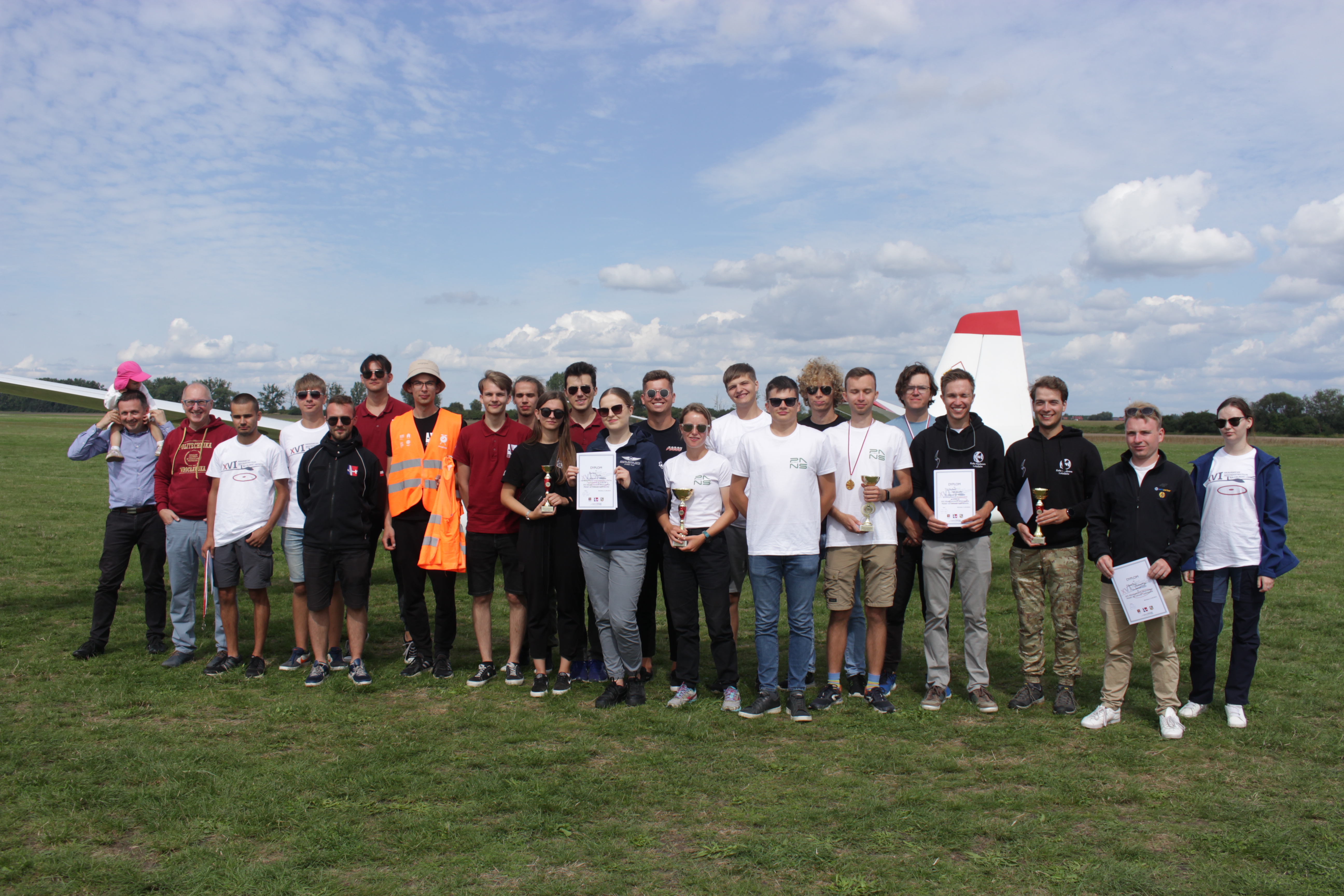 Zdjęcie z 16. edycji Akademickich Mistrzostw Polski na Celność Lądowania